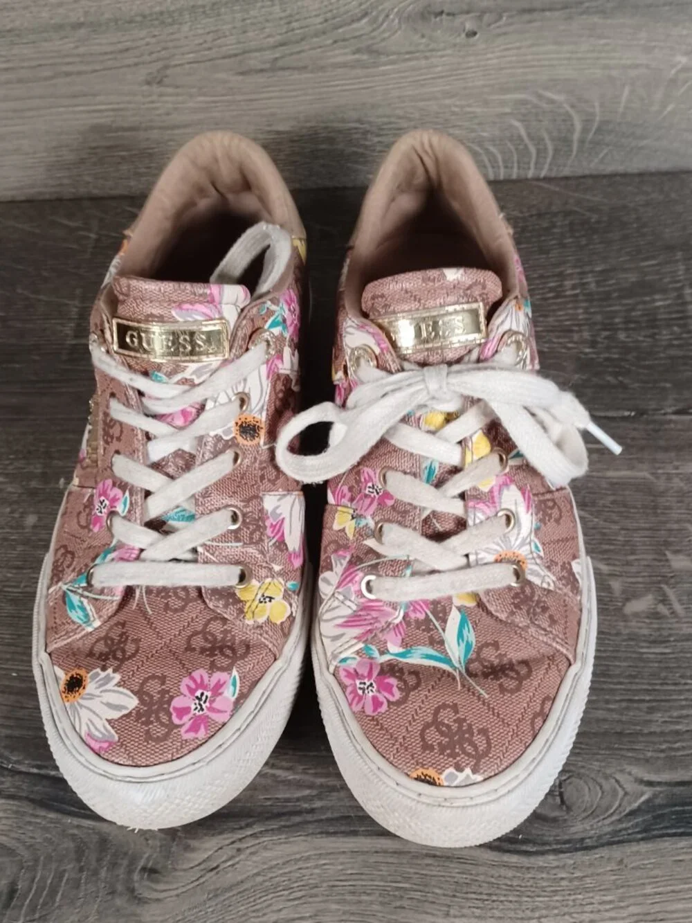 Guess Loven Women's Size 9.5 M Casual Lace-up Logo Brown Pink Floral Sneakers